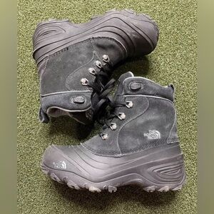 Youth The North Face Chilkat Lace II Black Insulated Snow Boots NF0A2T5R Size 3